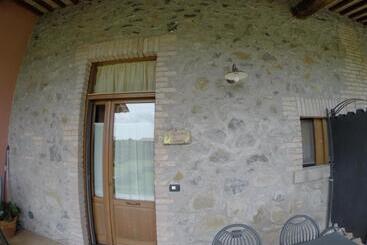 هتل Agriturismo Poggio Della Capanna