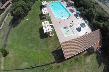هتل Agriturismo Poggio Della Capanna