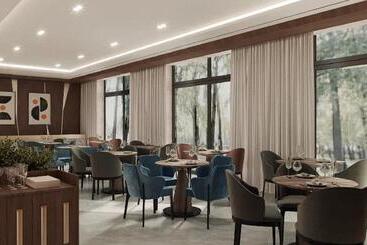 هتل Crowne Plaza Tashkent By Ihg