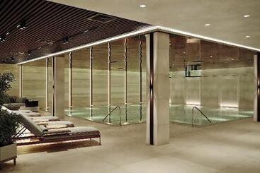 هتل Crowne Plaza Tashkent By Ihg