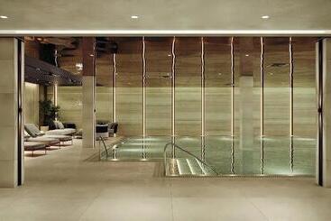 هتل Crowne Plaza Tashkent By Ihg