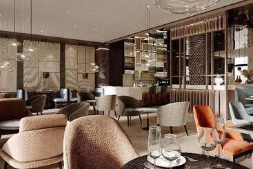 هتل Crowne Plaza Tashkent By Ihg