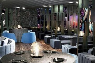 هتل Crowne Plaza Tashkent By Ihg