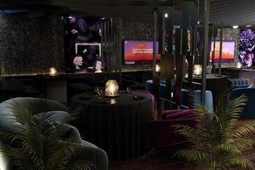 هتل Crowne Plaza Tashkent By Ihg