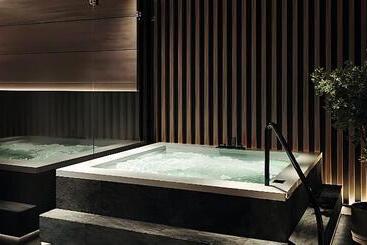 هتل Crowne Plaza Tashkent By Ihg