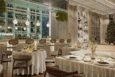 هتل Crowne Plaza Tashkent By Ihg