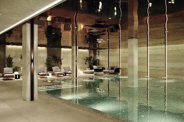 هتل Crowne Plaza Tashkent By Ihg