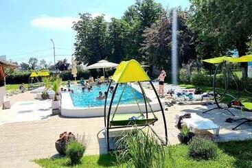 هتل Iulia Resort