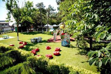 هتل Iulia Resort