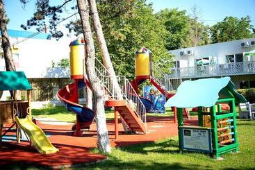 هتل Iulia Resort