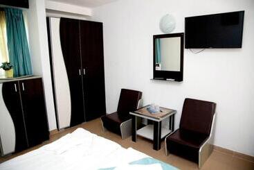 هتل Iulia Resort
