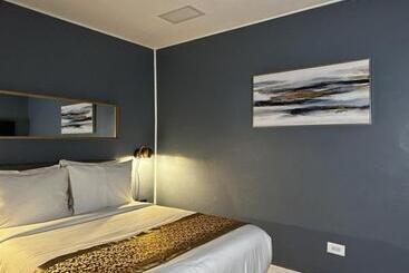 Tb Hotel Downtown Miami   Deluxe Room