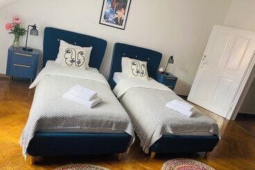 پانسیون Serenity Rooms