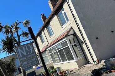 پانسیون Nine King Street Seahouses Room Only Accommodation