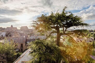 تختخواب و صبحانه Clos Du Cèdre   Maison Et Chambres D Hôtes à Dinan