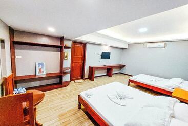 هاستل Mbg Travellers Inn Powered By Cocotel