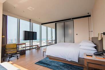 هتل Four Points By Sheraton Yantai