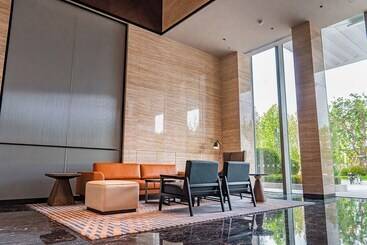 هتل Four Points By Sheraton Yantai