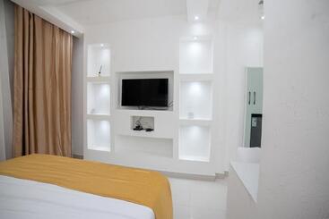 پانسیون Kapreece Luxury Home