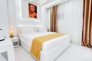 پانسیون Kapreece Luxury Home