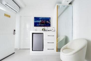 پانسیون Kapreece Luxury Home