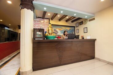 هتل Nomad Inn