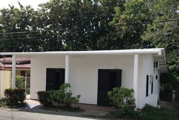 پانسیون Casa Blanca