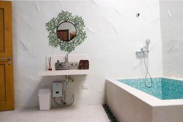 هتل Laurel Heritage Resort And Spa