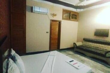 هتل Royalvilla Guest House Karachi 1