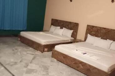 هتل Royalvilla Guest House Karachi 1