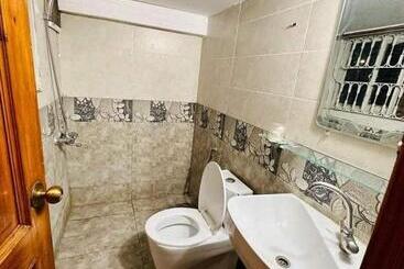 هتل Royalvilla Guest House Karachi 1