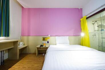 هتل 7days Inn Zhenzhou Zijinshan