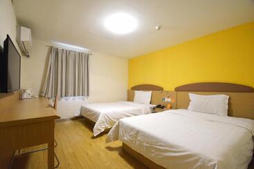 هتل 7days Inn Zhenzhou Zijinshan