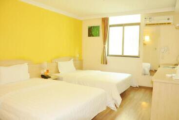 هتل 7days Inn Zhongshan People S Hospital Holiday Square