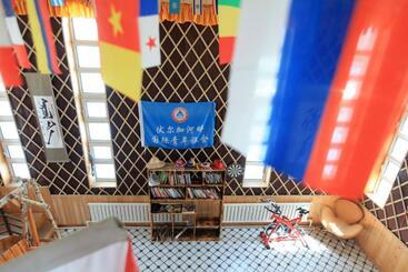 Manzhouli Volga River International Youth Hostel