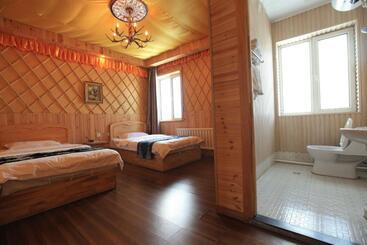 Manzhouli Volga River International Youth Hostel