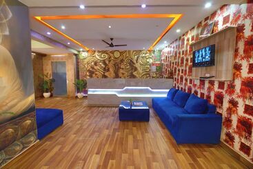 هتل Airport Travel Inn Deluxe