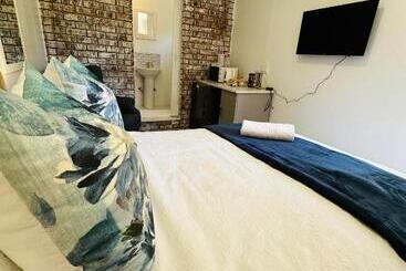 تختخواب و صبحانه Bed In Bethlehem