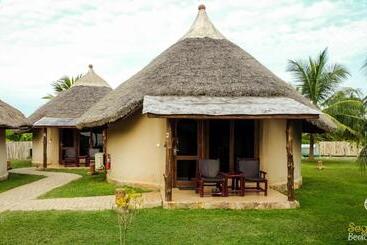 هتل Sogakope Beach Resort & Spa