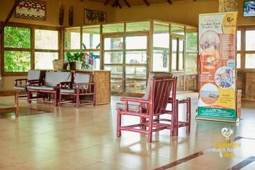 هتل Sogakope Beach Resort & Spa