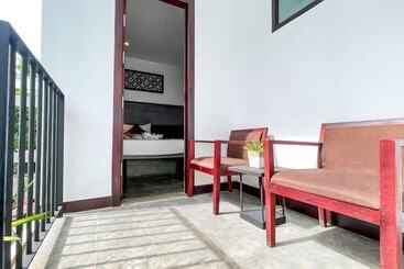 هتل The Calm Oasis