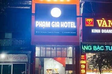 Phạm Gia Hotel Hg   By Bay Luxury