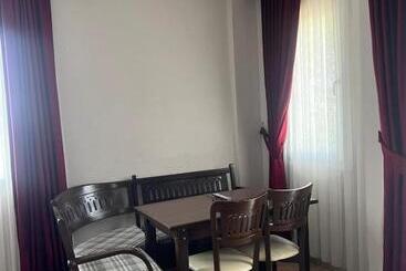 Efendi Apart