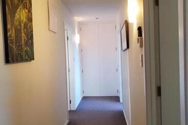 تختخواب و صبحانه A Stone S Throw To Oamaru Central