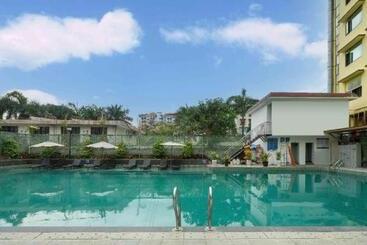 هتل Home2 Suites By Hilton Xishuangbanna