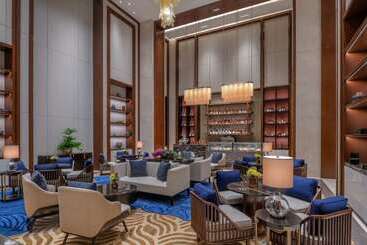 هتل Solaire Resort North