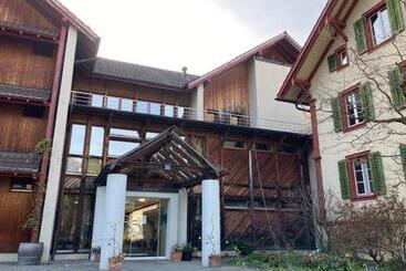 هتل Zentrumranft Seminarhaus Haus Der Stille