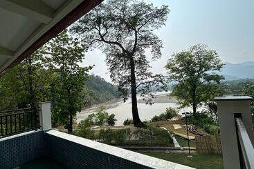 Regenta Resort & Spa By Riverside, Chitwan
