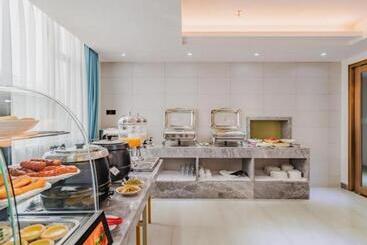 Borrman Hotel Huizhou West Lake Shuidong Street