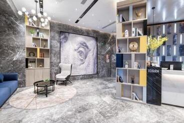 Echarm Hotel Huzhou Wuyue Plaza Children S Clothing City